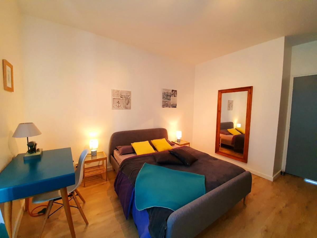 Ferienwohnung Studio Tout Confort Avec Vue Cathedrale A St Patern Vannes-Centre Exterior foto