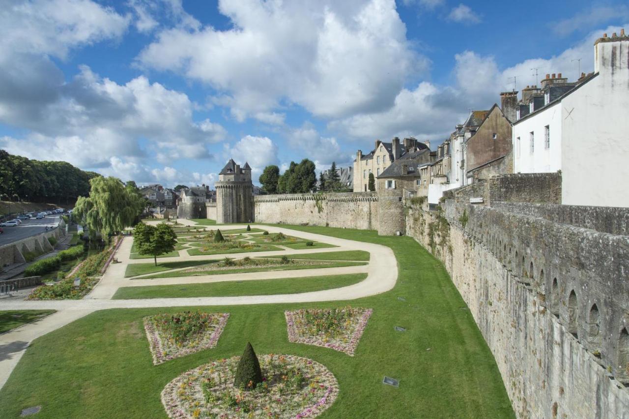 Ferienwohnung Studio Tout Confort Avec Vue Cathedrale A St Patern Vannes-Centre Exterior foto